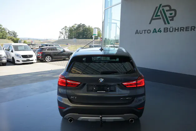 BMW X1 xDrive 20d x Line mit Abstandsregeltempomat