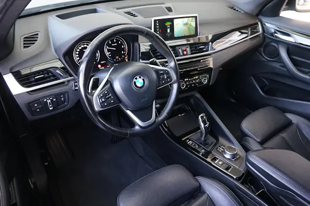 BMW X1 xDrive 20d x Line mit Abstandsregeltempomat