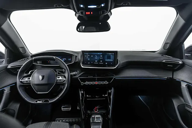 PEUGEOT 2008 1.2 145 MHEV GT Automat