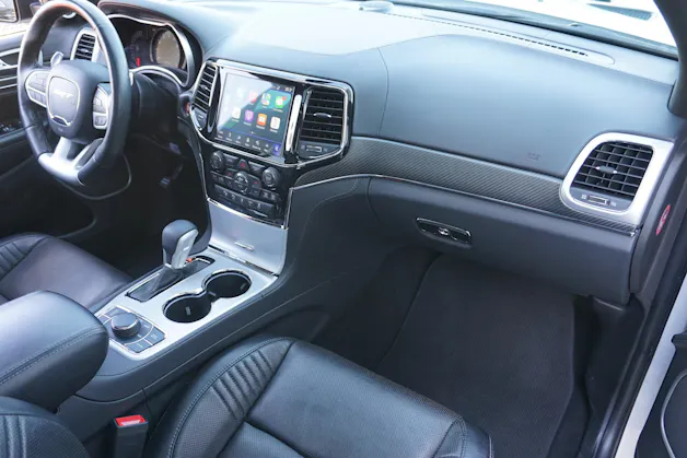 JEEP GrandCherokee 6.4 SRT8 392er 468PS CH-Auto mit Gratisservice !!