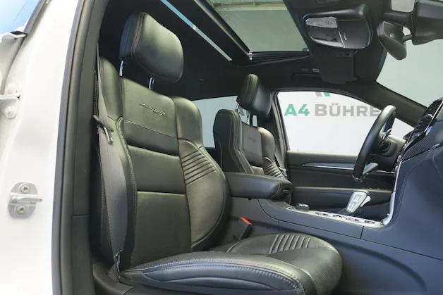 JEEP GrandCherokee 6.4 SRT8 392er 468PS CH-Auto mit Gratisservice !!