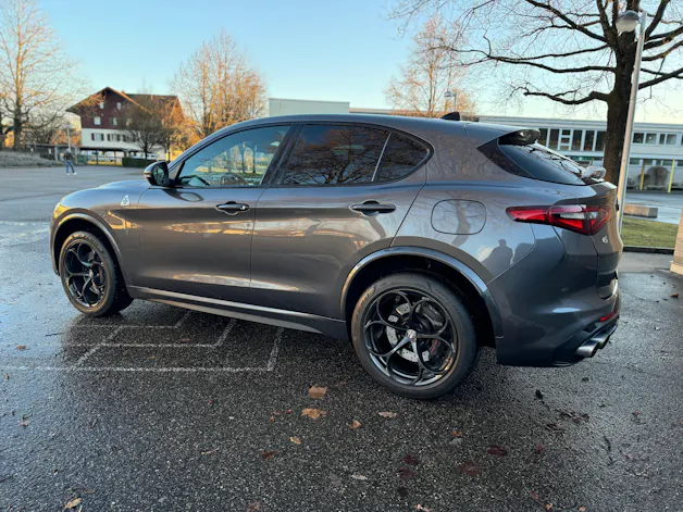 ALFA ROMEO Stelvio 2.9 V6 Quadrifoglio Q4 Automatic GREY 399.-- pro Monat