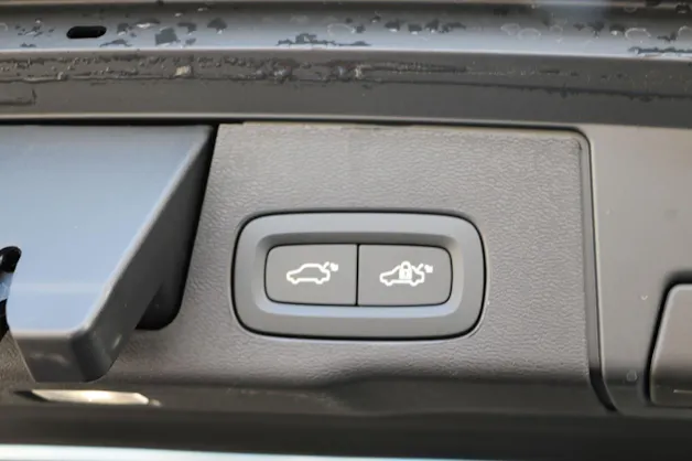 VOLVO XC60 T8 eAWD PluginHybrid Ultra Bright Geartronic
