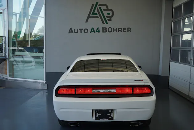 DODGE Challenger SRT 392 6,4i V8 478PS