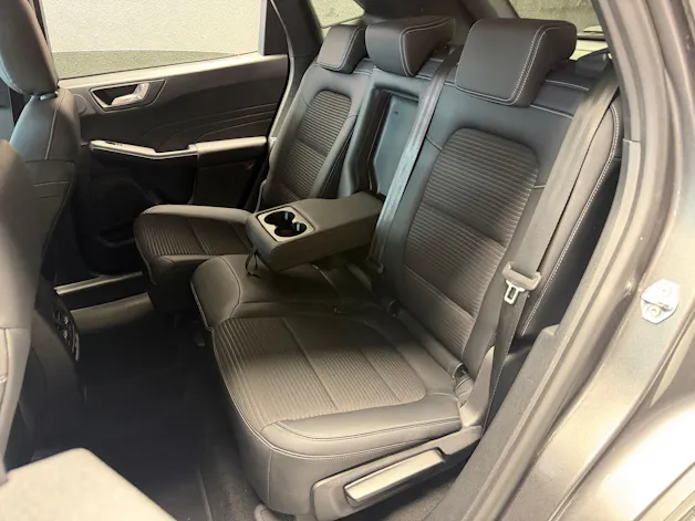 FORD Kuga 2.5 FHEV Titanium X 4WD • B&O, ACC, KAMERA