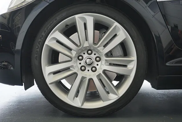 Jaguar XF 5.0 V8 S/C XFR 510PS sehr gepflegte Sportlimousine!!