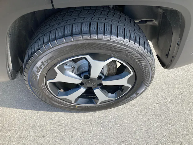 JEEP Renegade 1.3 T PHEV Trailhawk AWD mit Geländeuntersetzung