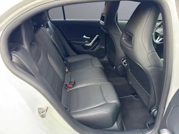 MERCEDES-BENZ A 180 Progressive 7G-DCT