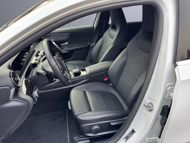 MERCEDES-BENZ A 180 Progressive 7G-DCT