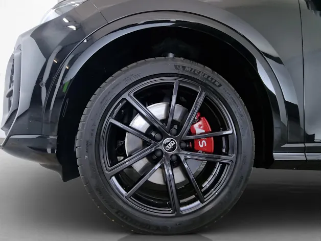 AUDI SQ5 TFSI quattro S-tronic