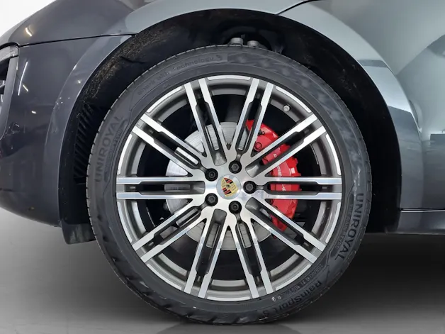 PORSCHE Macan 3.0 V6 GTS