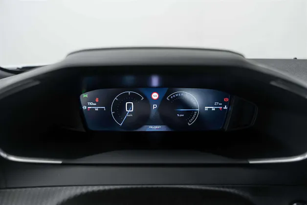 PEUGEOT PEUGEOT 2008 1.2 145 MHEV Allure Automat