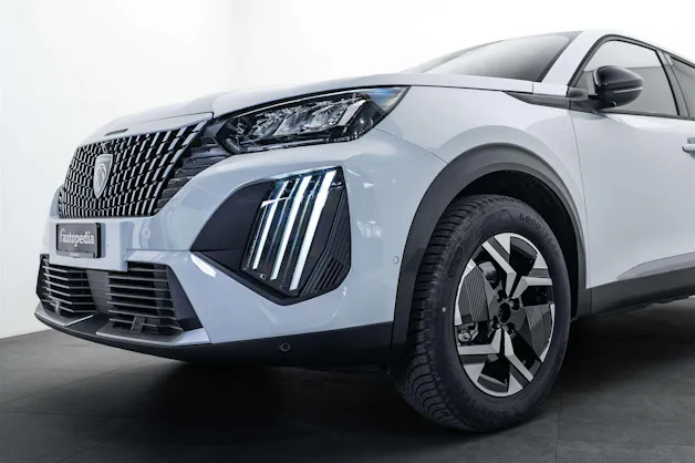PEUGEOT PEUGEOT 2008 1.2 145 MHEV Allure Automat