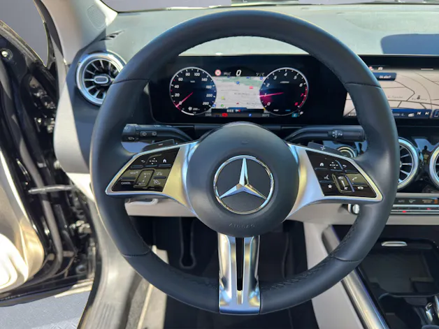 MERCEDES-BENZ GLA 250 4Matic 8G-DCT Swiss Star