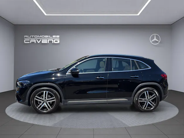 MERCEDES-BENZ GLA 250 4Matic 8G-DCT Swiss Star