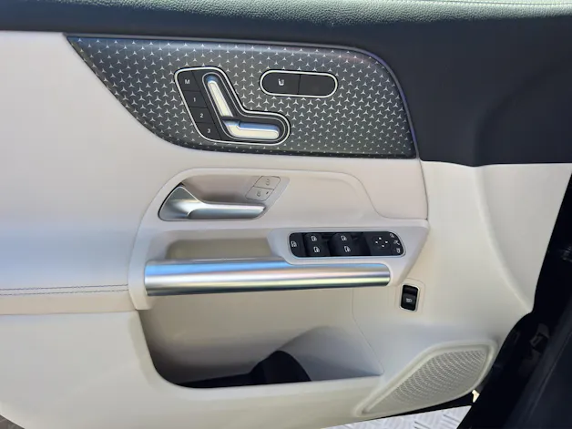 MERCEDES-BENZ GLA 250 4Matic 8G-DCT Swiss Star