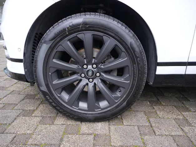 Land Rover Range Rover Velar R-Dynamic D 180 SE Automatic