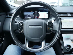 Land Rover Range Rover Velar R-Dynamic D 180 SE Automatic