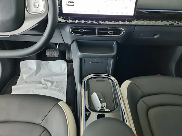 JAC E30X Elektro 51 kWh 374km Reichweite