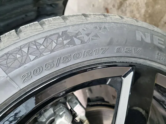 JAC E30X Elektro 51 kWh 374km Reichweite