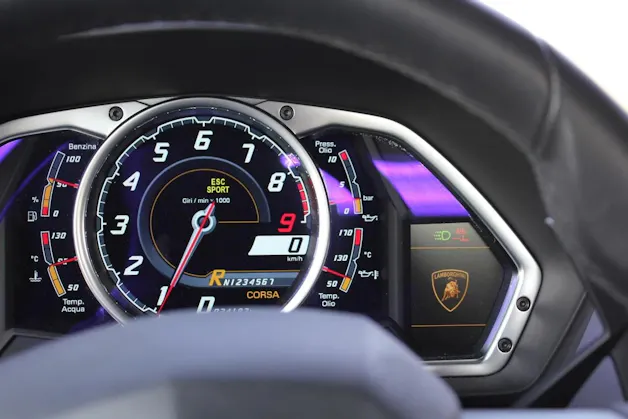 Lamborghini Aventador LP700-4 Coupé E-Gear