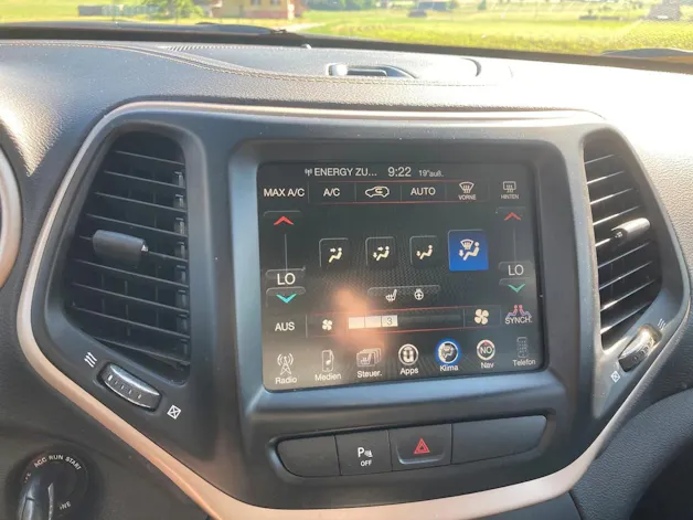JEEP Cherokee 2.2TD Night Eagle AWD 9ATX AD