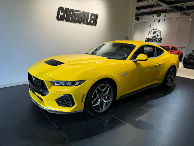 FORD Mustang Fastback 5.0 V8 GT Automat 🚀 YELLOW - 699.- pro Monat ohne Anzahlung! - GRATIS SERVICE