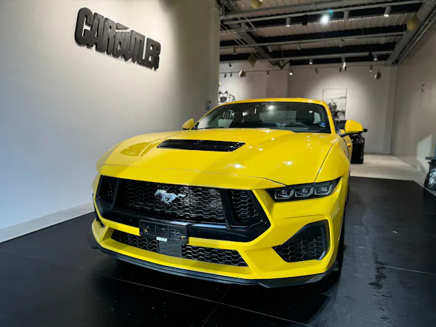 FORD Mustang Fastback 5.0 V8 GT Automat 🚀 YELLOW - 699.- pro Monat ohne Anzahlung! - GRATIS SERVICE
