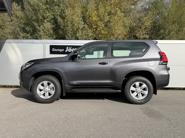 Toyota Land Cruiser 2.8 D 204 Active