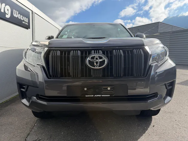 Toyota Land Cruiser 2.8 D 204 Active