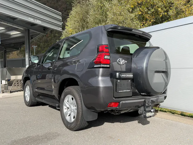 Toyota Land Cruiser 2.8 D 204 Active