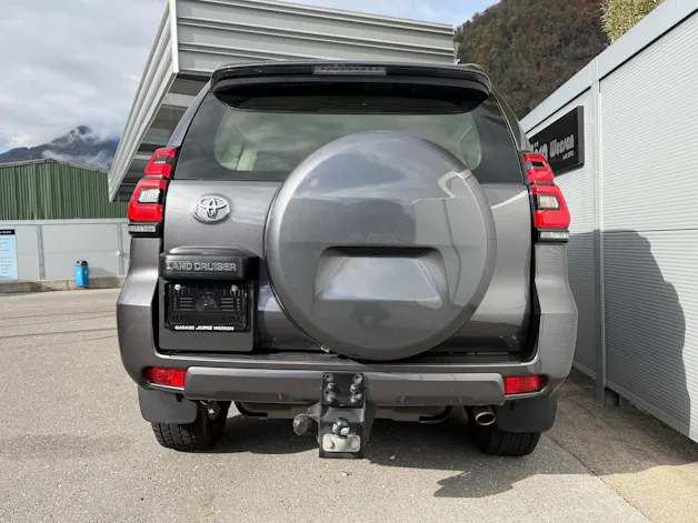 Toyota Land Cruiser 2.8 D 204 Active