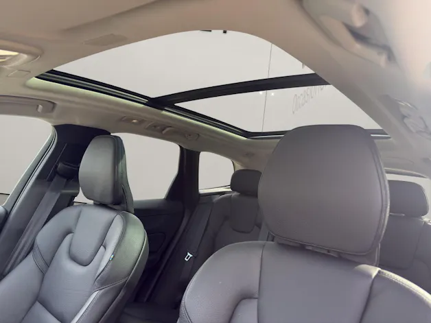 VOLVO XC60 2.0 B6 MH Inscription AWD