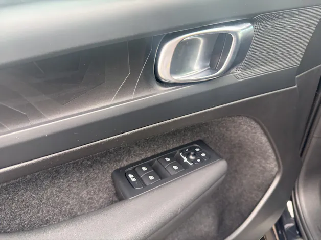VOLVO XC40 P6 Plus