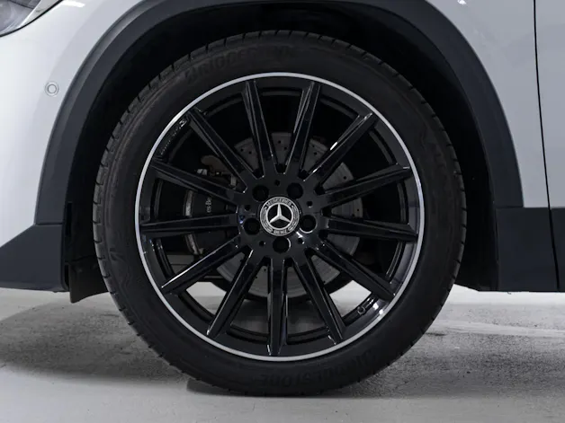MERCEDES-BENZ GLA 220 d 4MATIC