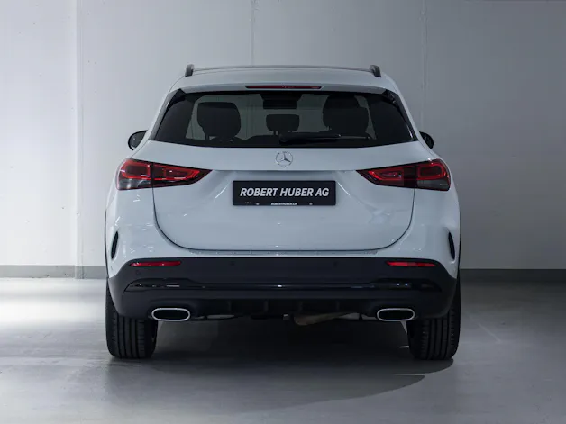 MERCEDES-BENZ GLA 220 d 4MATIC