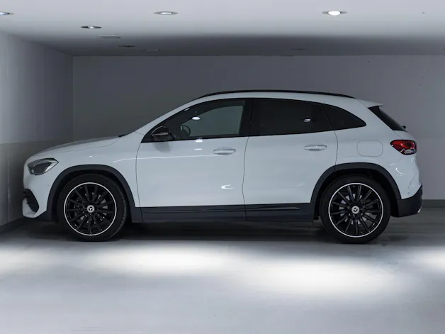 MERCEDES-BENZ GLA 220 d 4MATIC