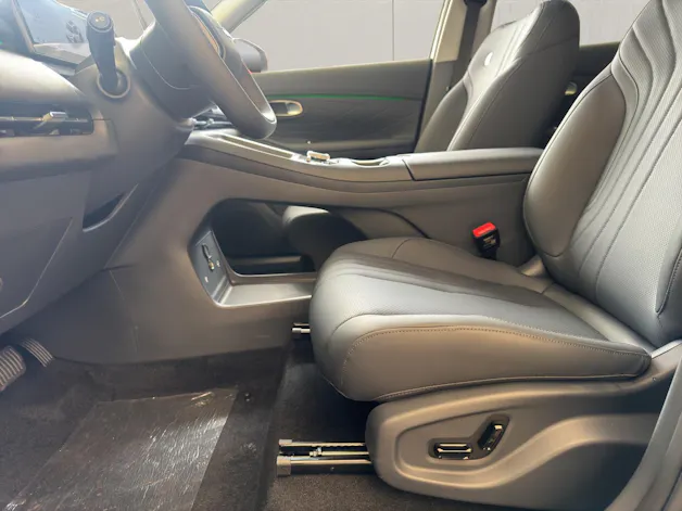 Geely Starray EM-i Max+ 262PS *Reichweite bis zu 1055Km*