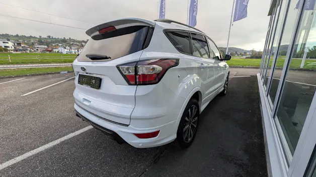 FORD Kuga 2.0 TDCi 150 ST-Line 4x4