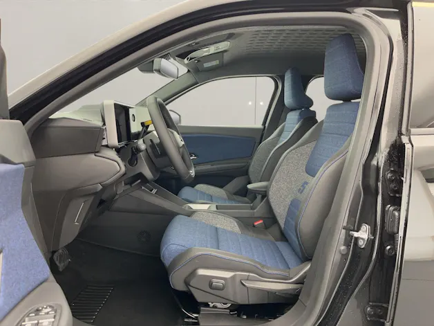 RENAULT R5 E-Tech Comfort Range iconic five