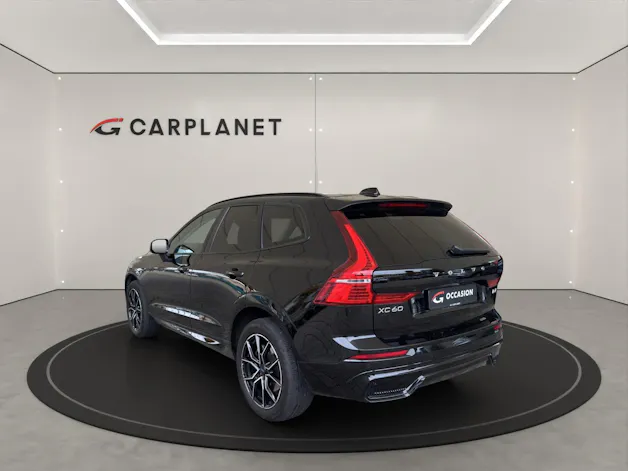 VOLVO XC60 2.0 B4 MH Plus Dark AWD