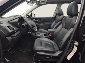 Fahrzeugbild SUBARU Forester Station 2.0i e-Boxer Luxury