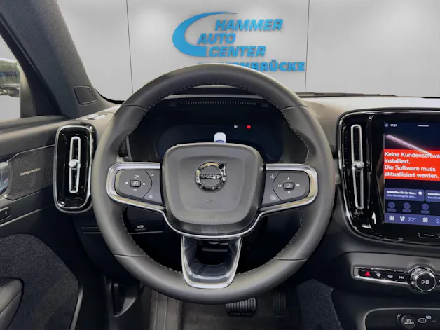 VOLVO XC40 2.0 B4 MH Black Edition