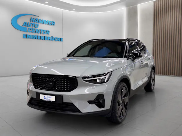 VOLVO XC40 2.0 B4 MH Black Edition