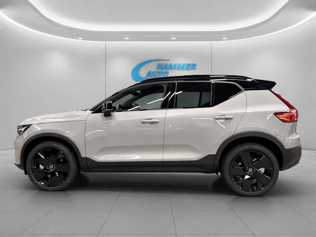 VOLVO XC40 2.0 B4 MH Black Edition