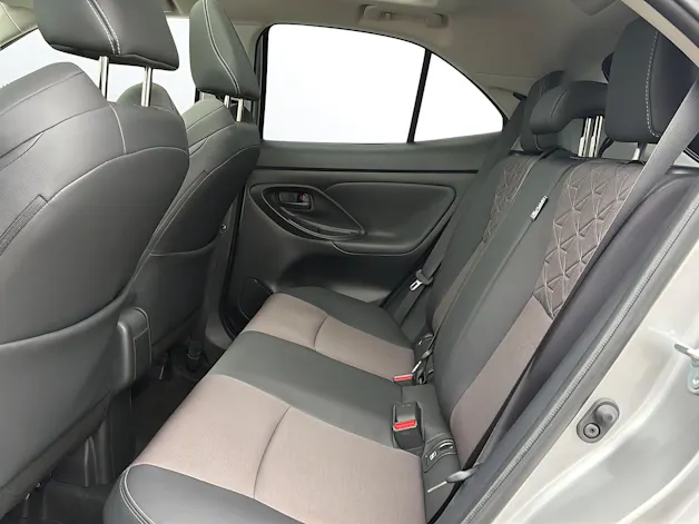 Toyota Yaris Cross 1.5 VVT-i HSD Elegant AWD-i