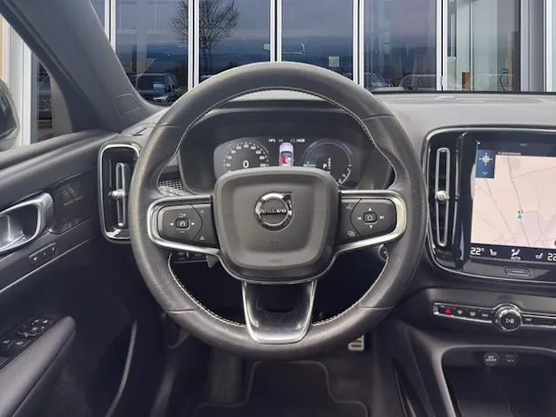 VOLVO XC40 1.5 T5 PiH R-Design
