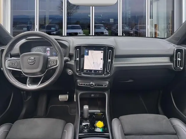 VOLVO XC40 1.5 T5 PiH R-Design