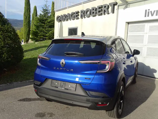 RENAULT Captur 1.8 E-Tech techno