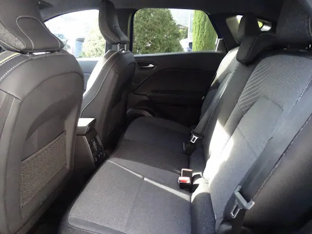 RENAULT Captur 1.8 E-Tech techno